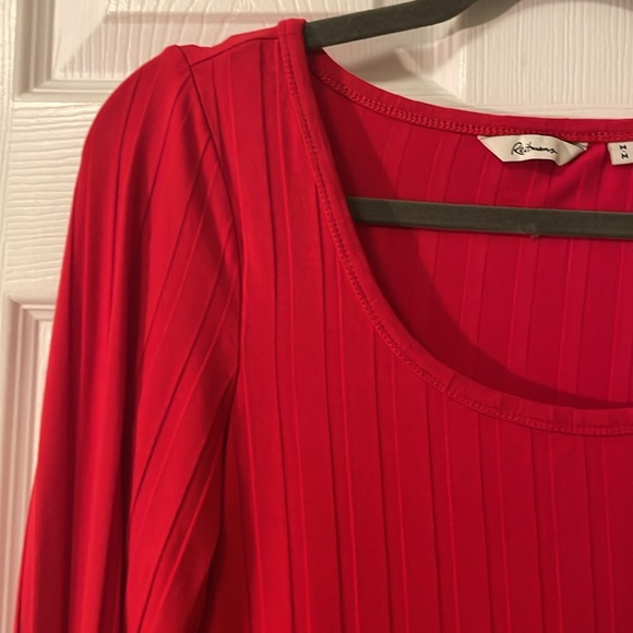 💕4 for $10- Reitmans ribbed scoop neck shirt - Picture 3 of 7